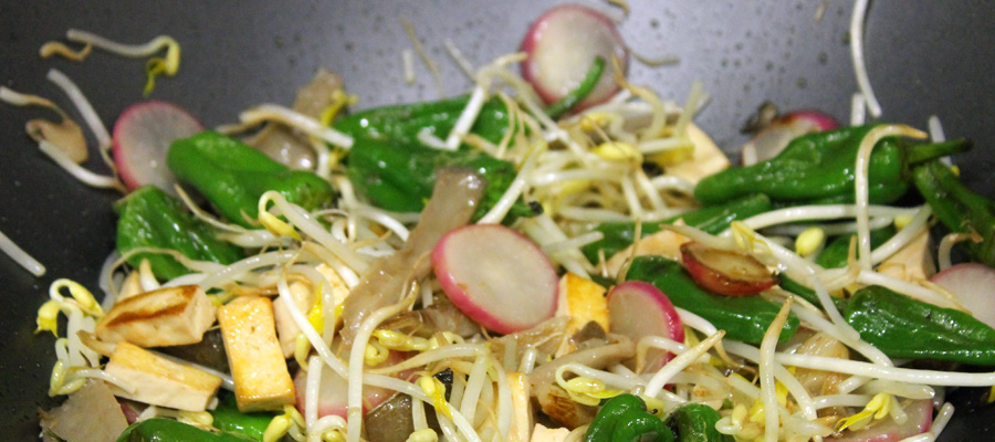 WOK DE RABANITOS Y CHAMPIÑONES